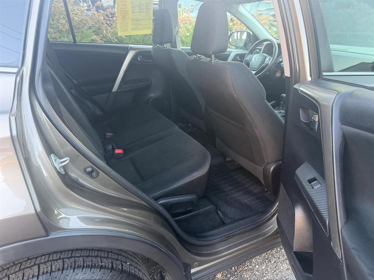 Toyota RAV4 XLE AWD 2014