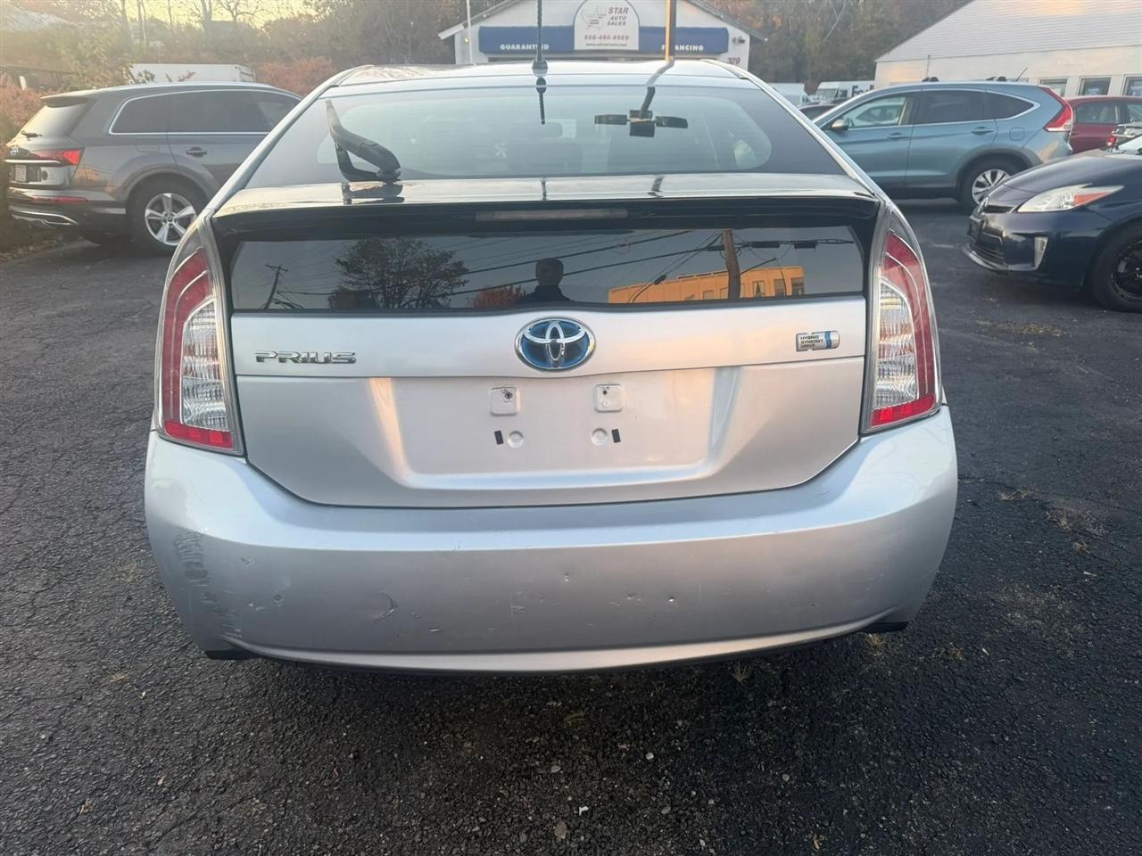 Toyota Prius Prius V 2012