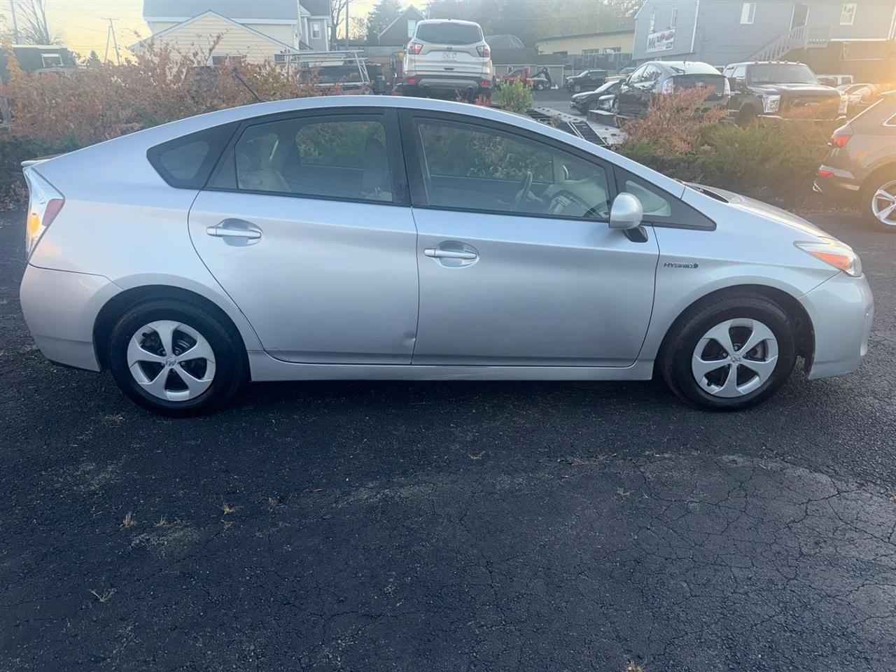Toyota Prius Prius V 2012
