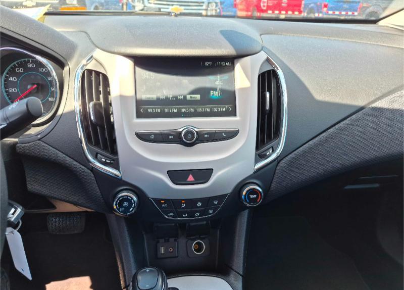 Chevrolet Cruze LS Auto 2018