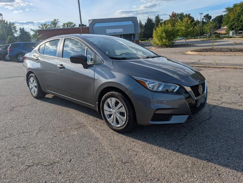 Nissan Versa S 5MT 2022