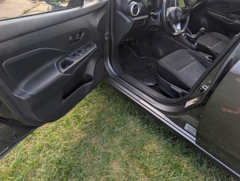 Nissan Versa S 5MT 2022