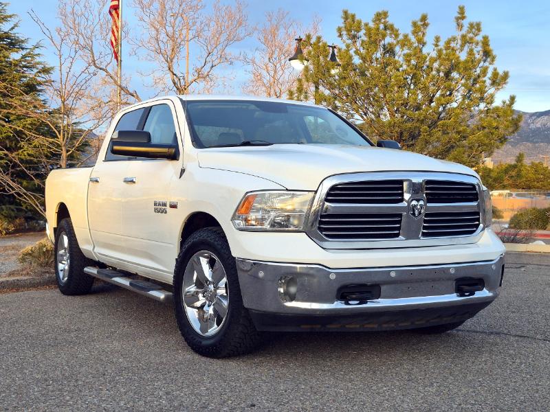 RAM 1500 Big Horn Crew Cab 4WD 2015