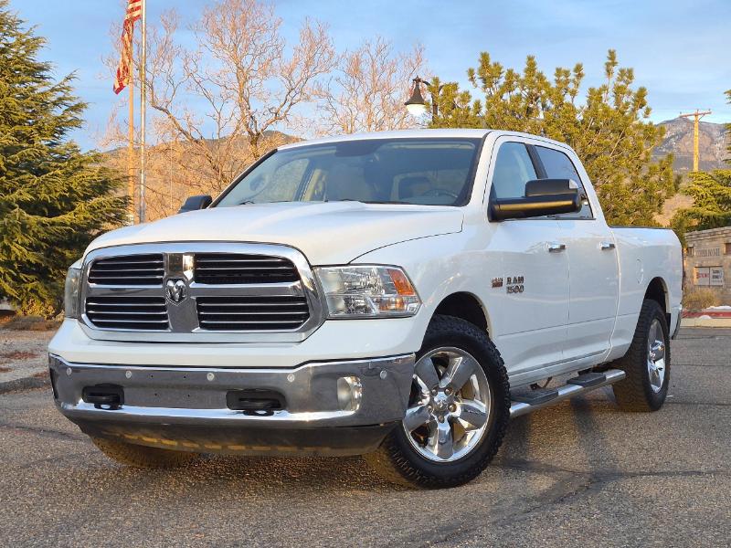 RAM 1500 Big Horn Crew Cab 4WD 2015