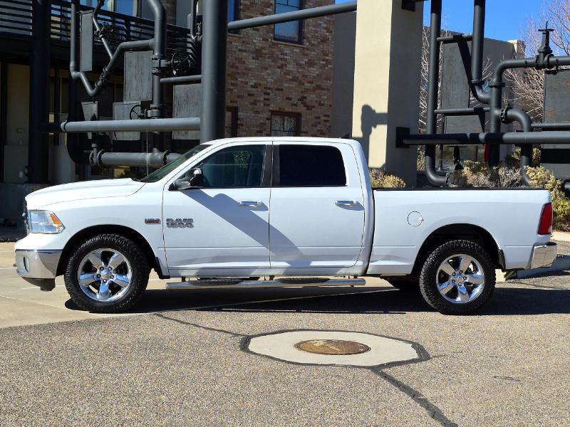 RAM 1500 Big Horn Crew Cab 4WD 2015