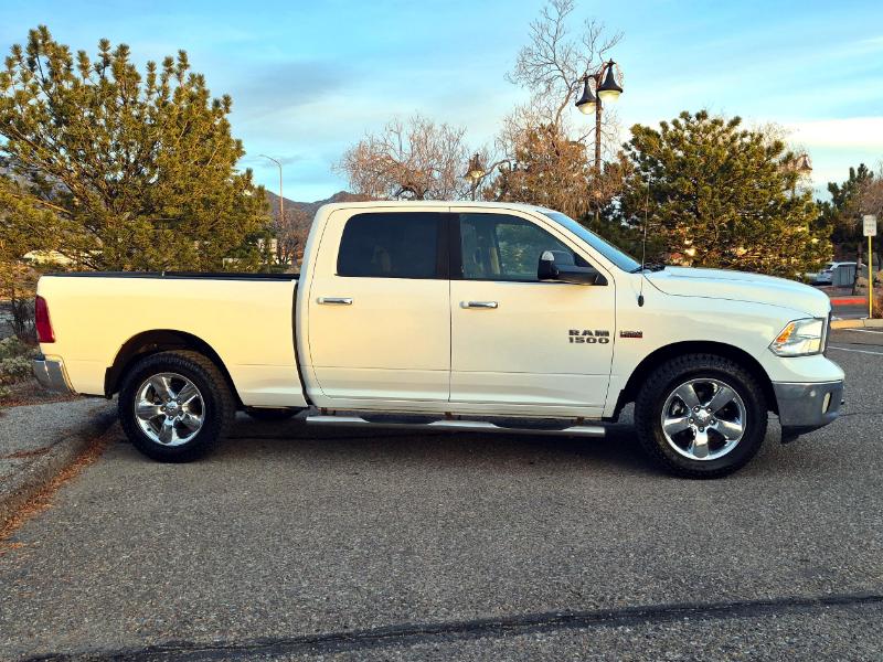 RAM 1500 Big Horn Crew Cab 4WD 2015