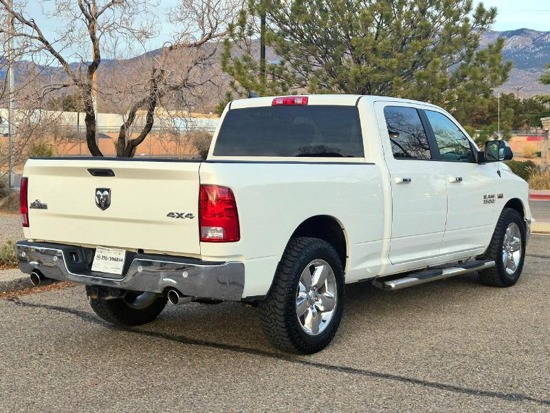 RAM 1500 Big Horn Crew Cab 4WD 2015