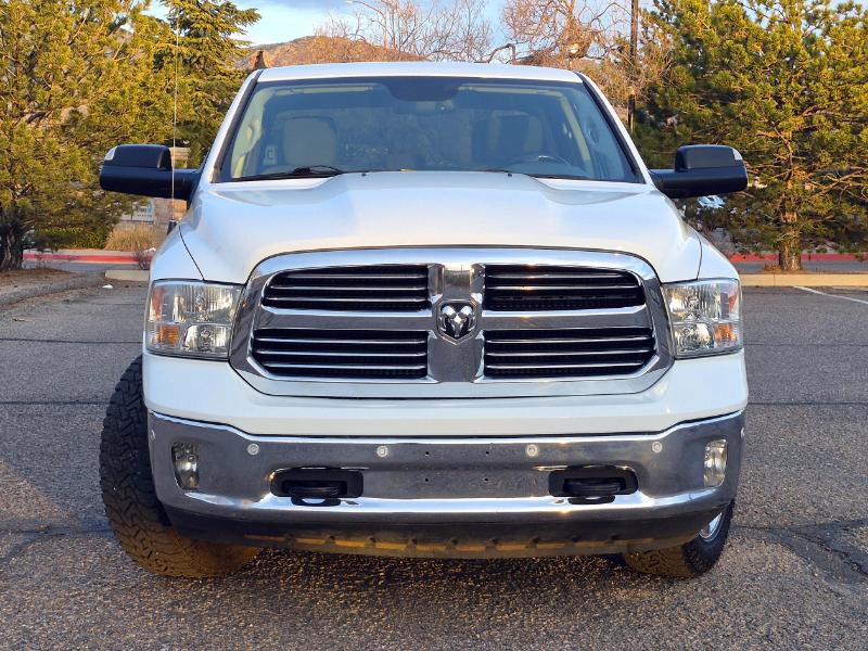 RAM 1500 Big Horn Crew Cab 4WD 2015