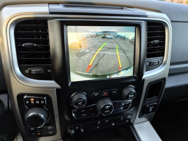 RAM 1500 Big Horn Crew Cab 4WD 2015