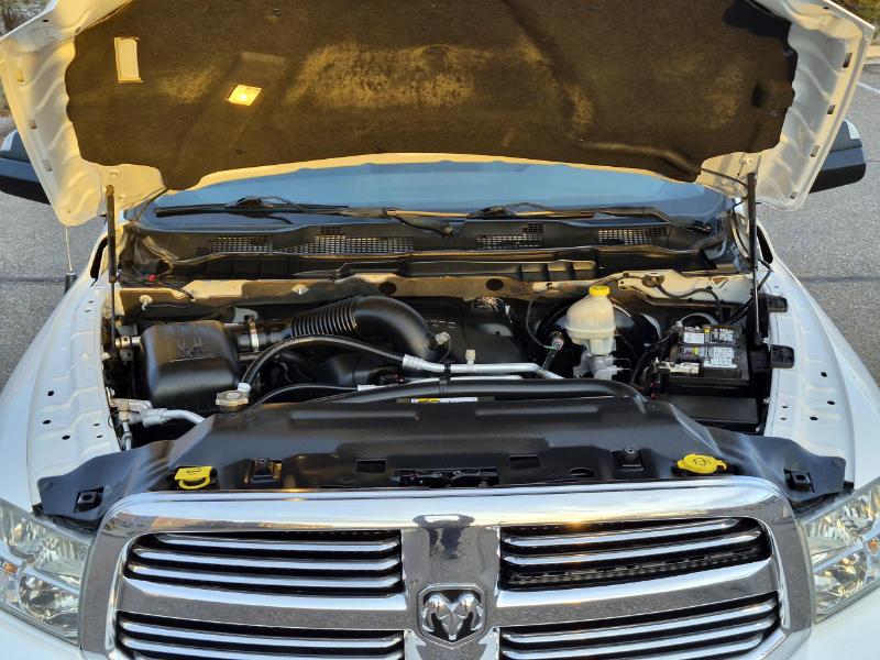 RAM 1500 Big Horn Crew Cab 4WD 2015