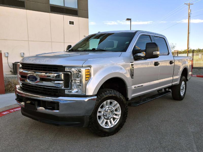 Ford F-250 SD XLT Crew Cab 4WD 2019