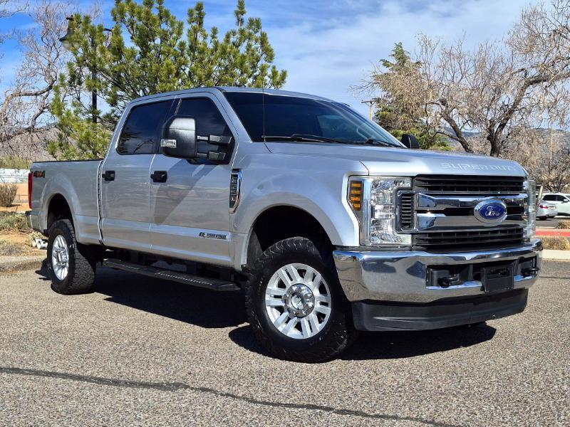 Ford F-250 SD XLT Crew Cab 4WD 2019