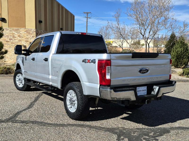 Ford F-250 SD XLT Crew Cab 4WD 2019