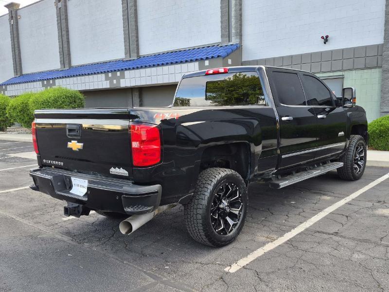 Chevrolet Silverado 2500HD 4WD Crew Cab 153.7" High Country 2018