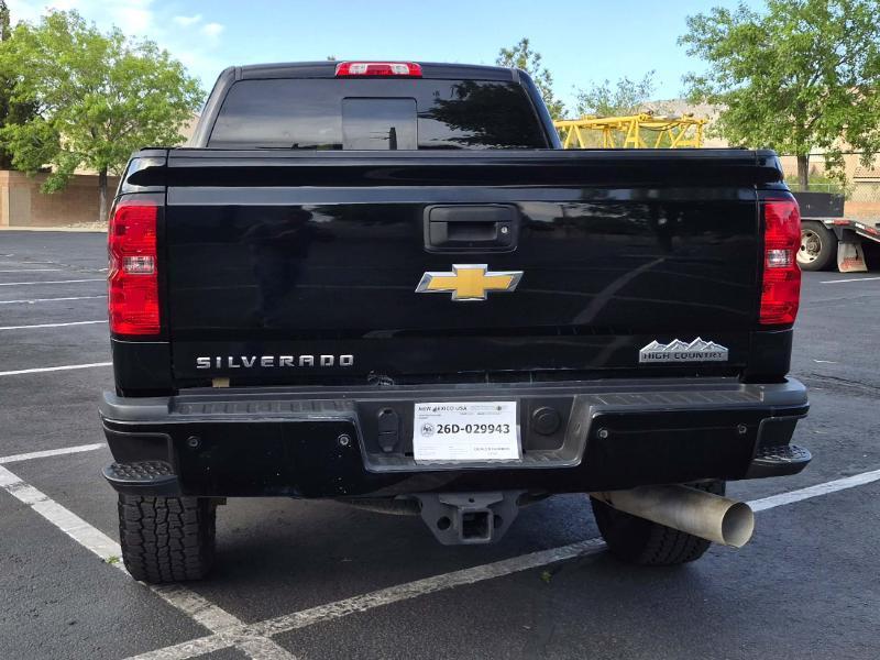 Chevrolet Silverado 2500HD 4WD Crew Cab 153.7" High Country 2018