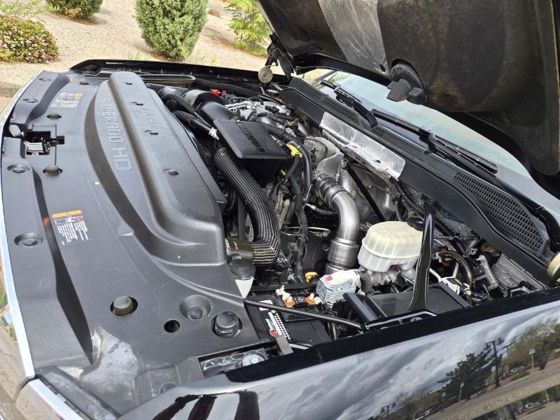 Chevrolet Silverado 2500HD 4WD Crew Cab 153.7" High Country 2018