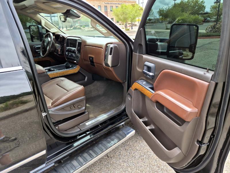 Chevrolet Silverado 2500HD 4WD Crew Cab 153.7" High Country 2018