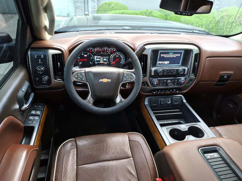 Chevrolet Silverado 2500HD 4WD Crew Cab 153.7" High Country 2018