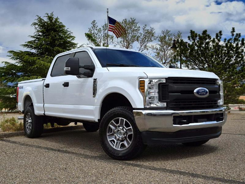 Ford F-250 SD XL Crew Cab Short Bed 4WD 2019