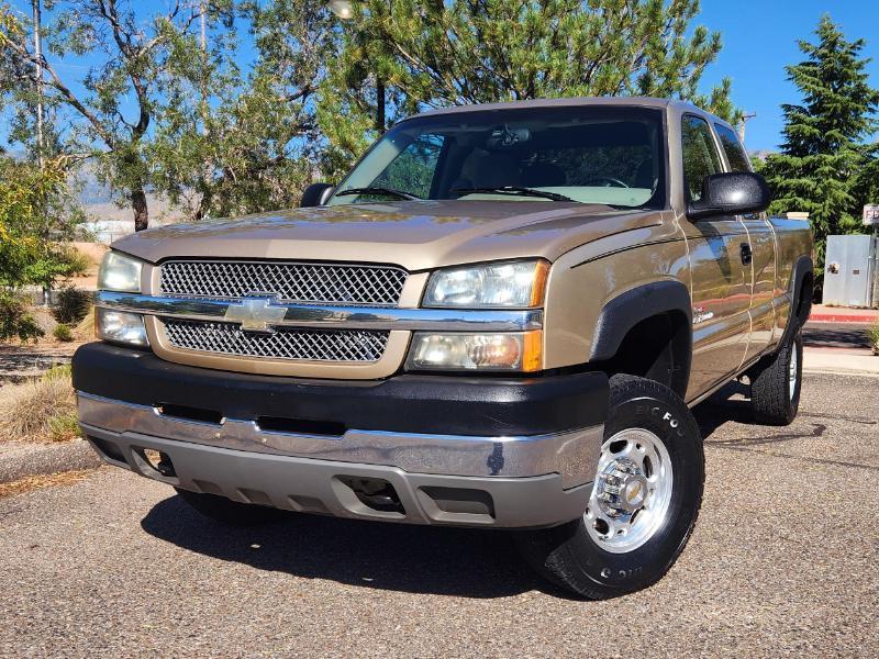 Chevrolet Silverado 2500HD LS Ext. Cab 4WD 2004