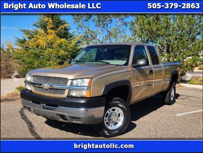 Chevrolet Silverado 2500HD LS Ext. Cab 4WD 2004