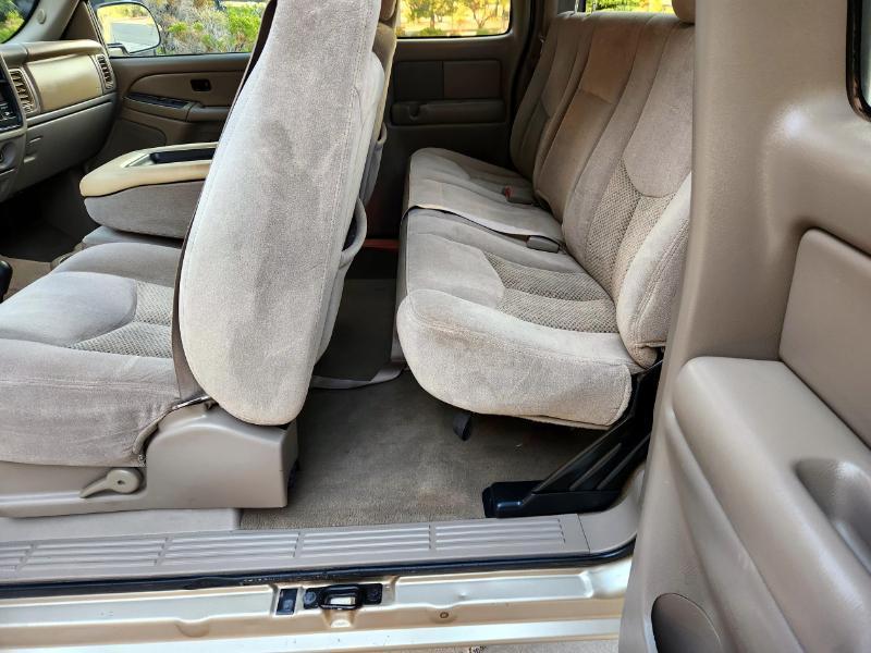 Chevrolet Silverado 2500HD LS Ext. Cab 4WD 2004