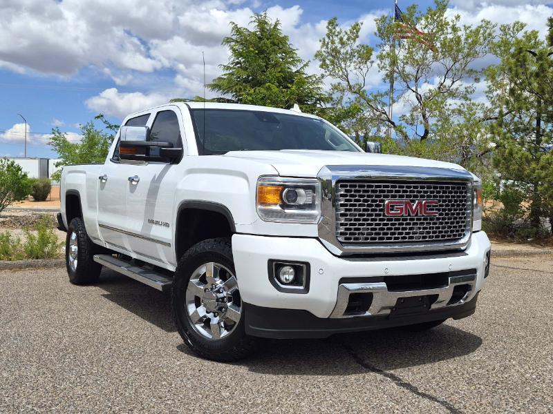 GMC Sierra 2500HD Denali Crew Cab 4WD 2015