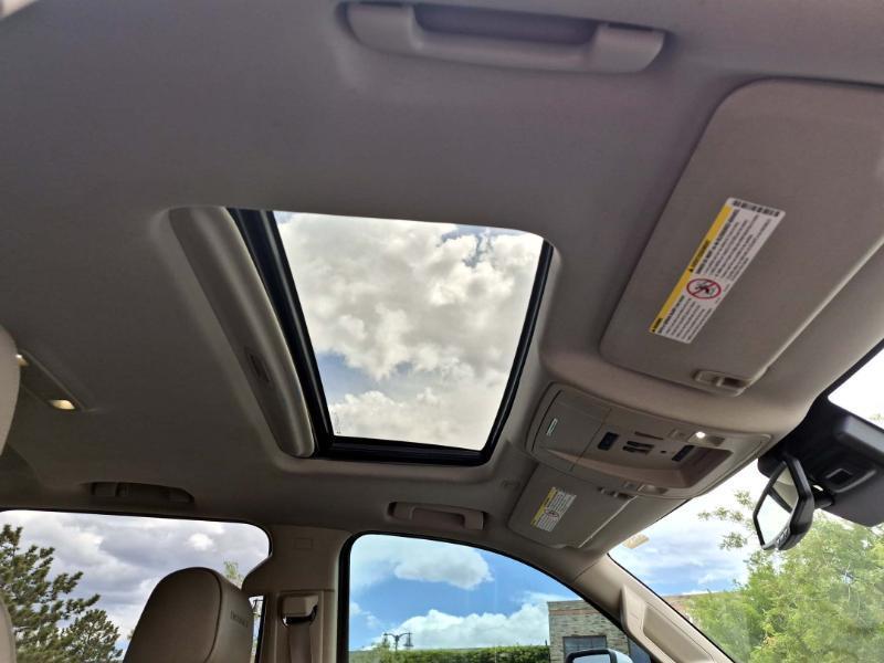 GMC Sierra 2500HD Denali Crew Cab 4WD 2015