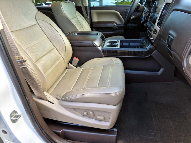 GMC Sierra 2500HD Denali Crew Cab 4WD 2015