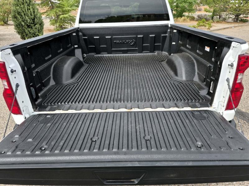 Chevrolet Silverado 2500HD Work Truck Crew Cab Short Bed 4WD 2023