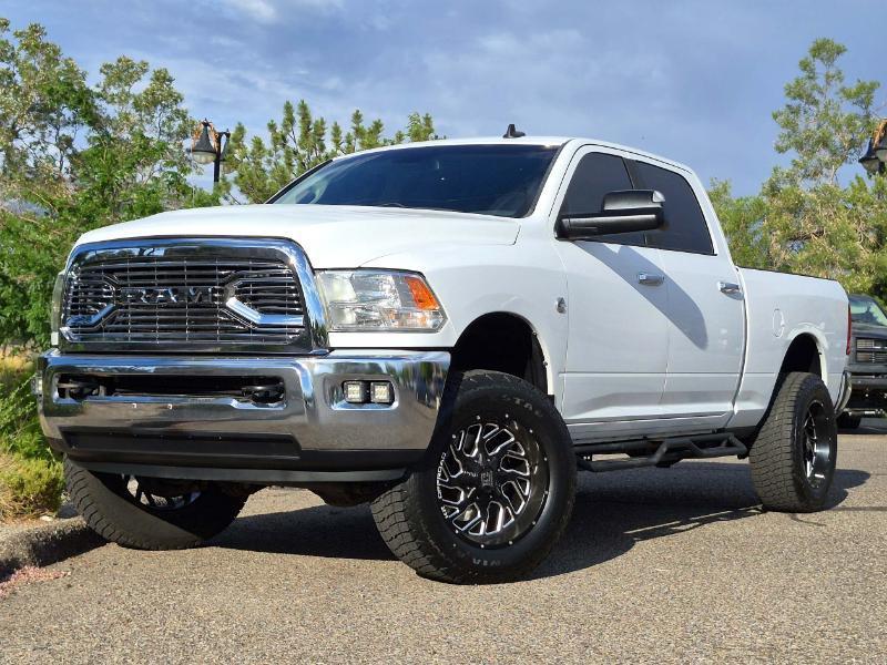 RAM 2500 SLT Crew Cab 4WD 2015