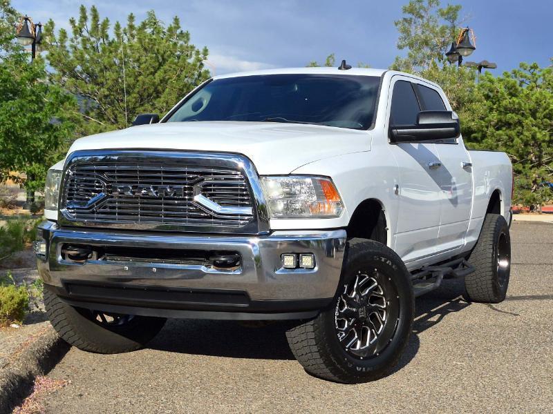 RAM 2500 SLT Crew Cab 4WD 2015