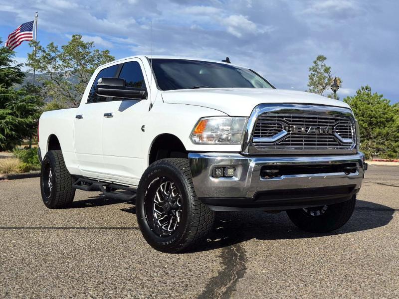 RAM 2500 SLT Crew Cab 4WD 2015