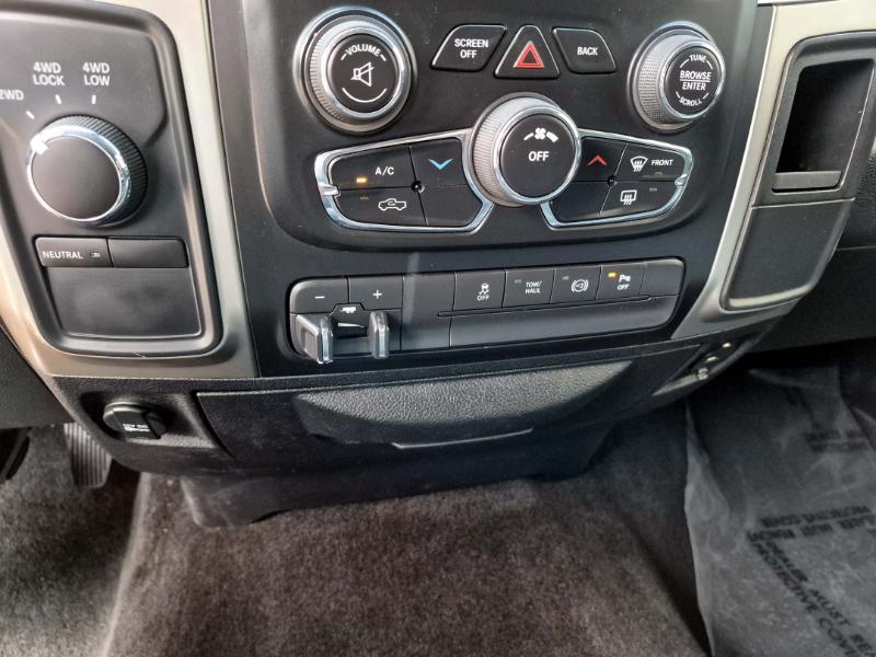 RAM 2500 SLT Crew Cab 4WD 2015