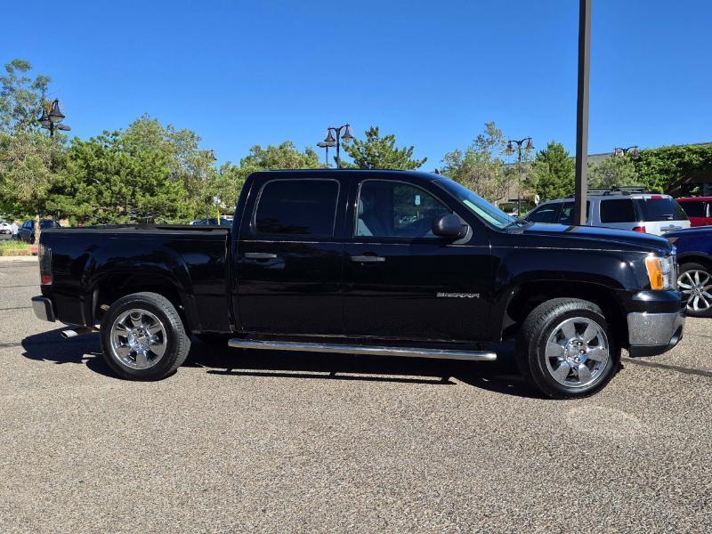 GMC Sierra 1500 SLE Crew Cab 2WD 2011