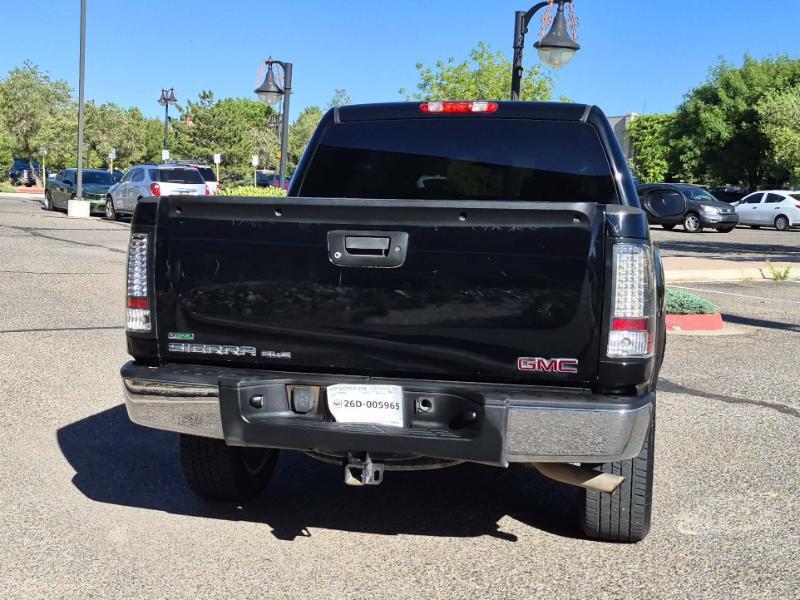 GMC Sierra 1500 SLE Crew Cab 2WD 2011