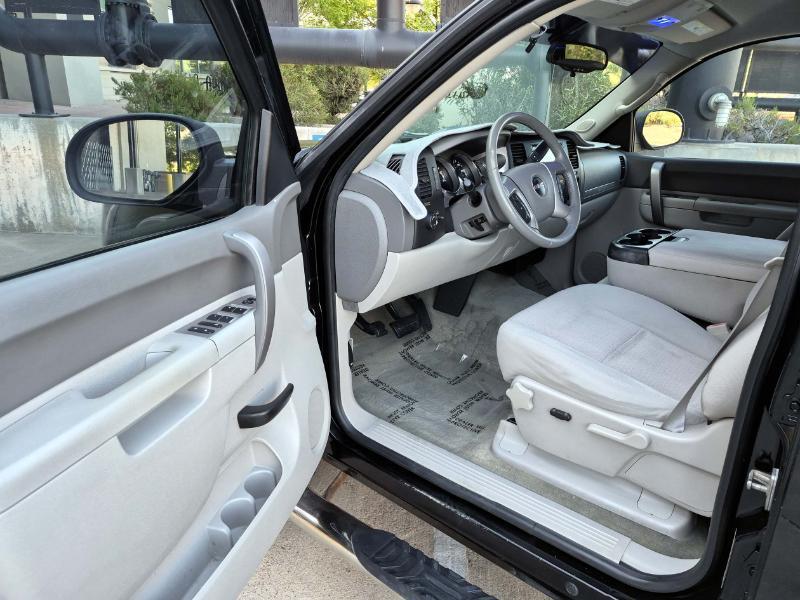 GMC Sierra 1500 SLE Crew Cab 2WD 2011