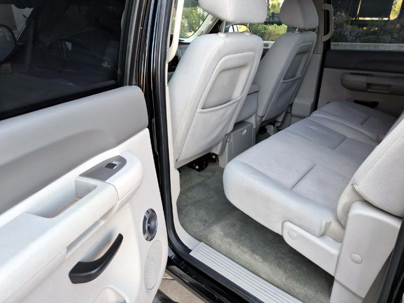 GMC Sierra 1500 SLE Crew Cab 2WD 2011