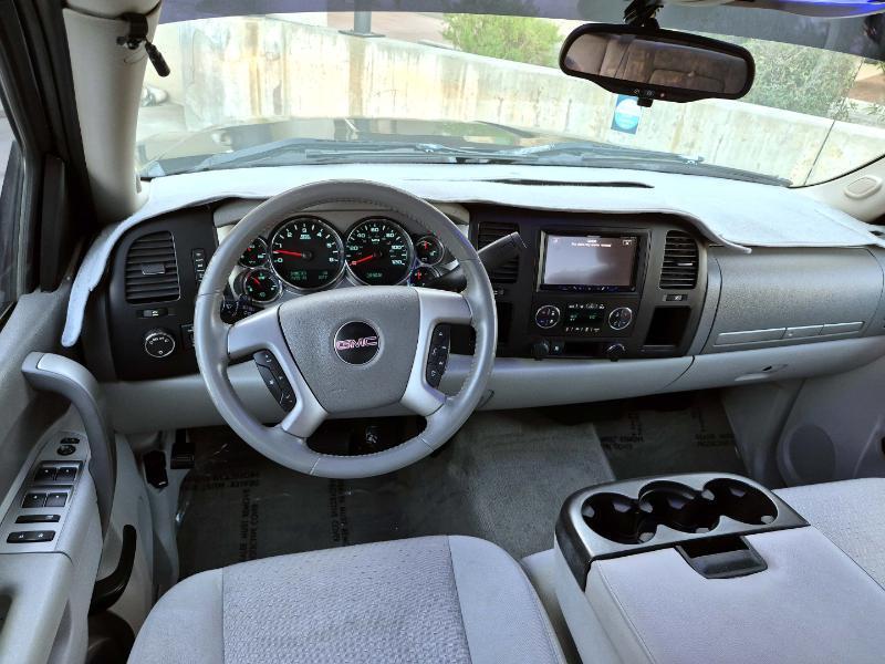 GMC Sierra 1500 SLE Crew Cab 2WD 2011