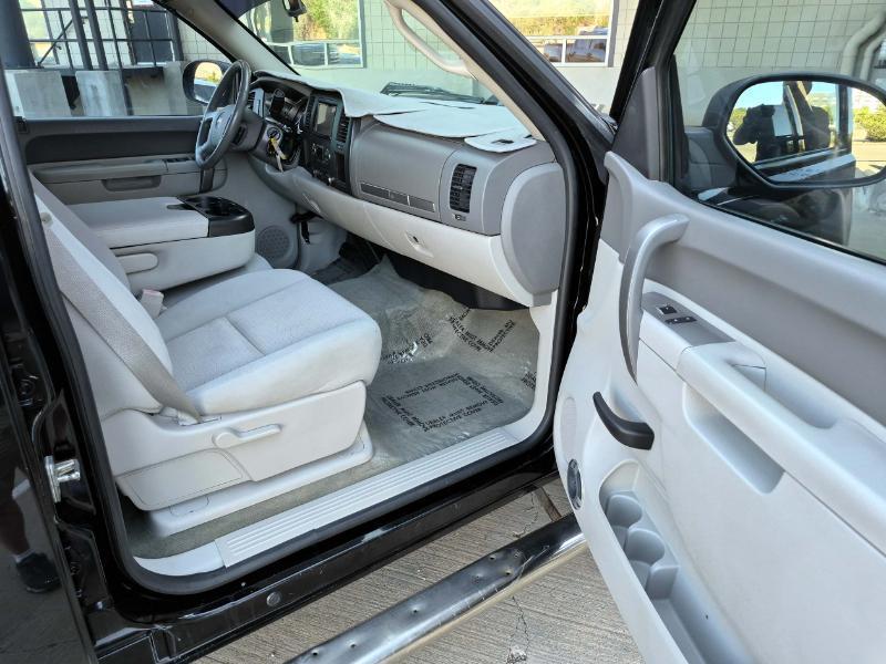 GMC Sierra 1500 SLE Crew Cab 2WD 2011