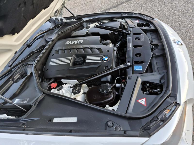 BMW 5-Series 528i 2011