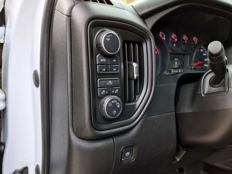 Chevrolet Silverado 2500HD Work Truck Crew Cab Short Box 4WD 2023