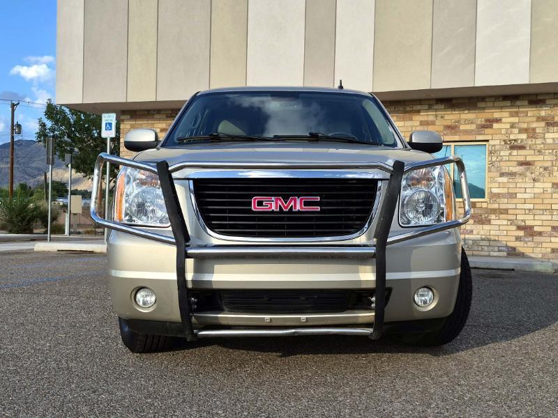 GMC Yukon XL SLT 1/2 Ton 4WD 2014