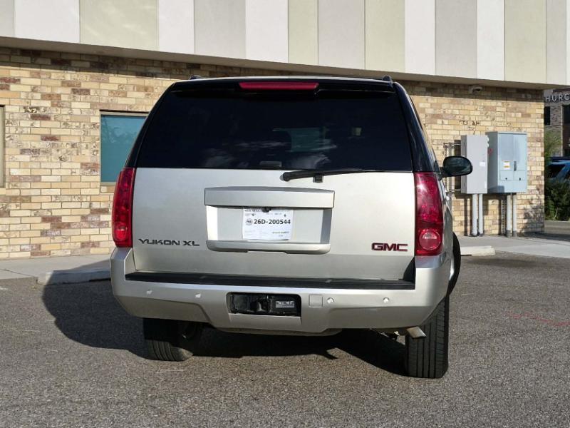 GMC Yukon XL SLT 1/2 Ton 4WD 2014