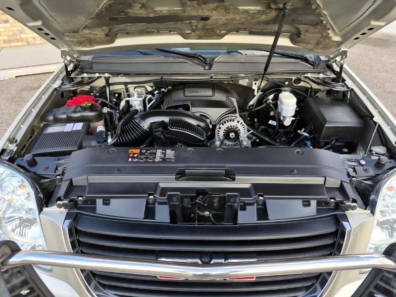 GMC Yukon XL SLT 1/2 Ton 4WD 2014