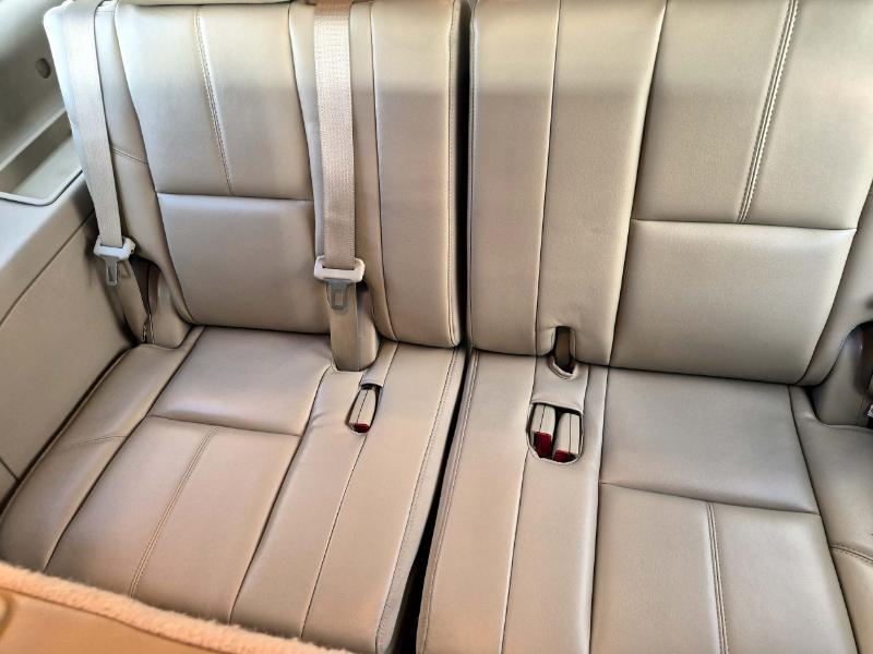GMC Yukon XL SLT 1/2 Ton 4WD 2014