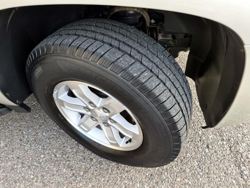 GMC Yukon XL SLT 1/2 Ton 4WD 2014