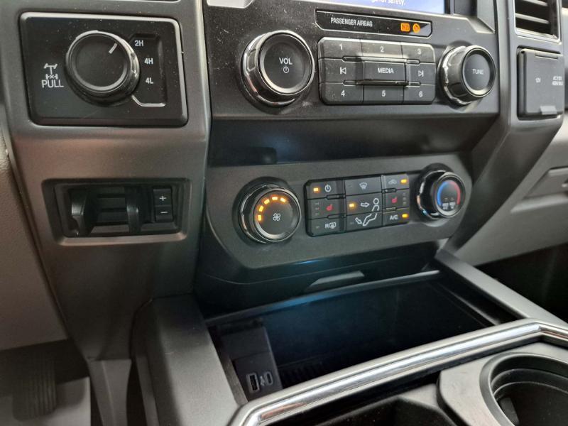 Ford F-250 SD XLT Crew Cab Long Bed 4WD 2020