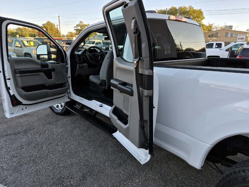 Ford F-250 SD XL SuperCab Long Bed 4WD 2020