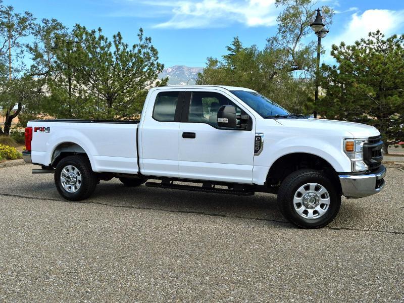 Ford F-250 SD XL SuperCab Long Bed 4WD 2020